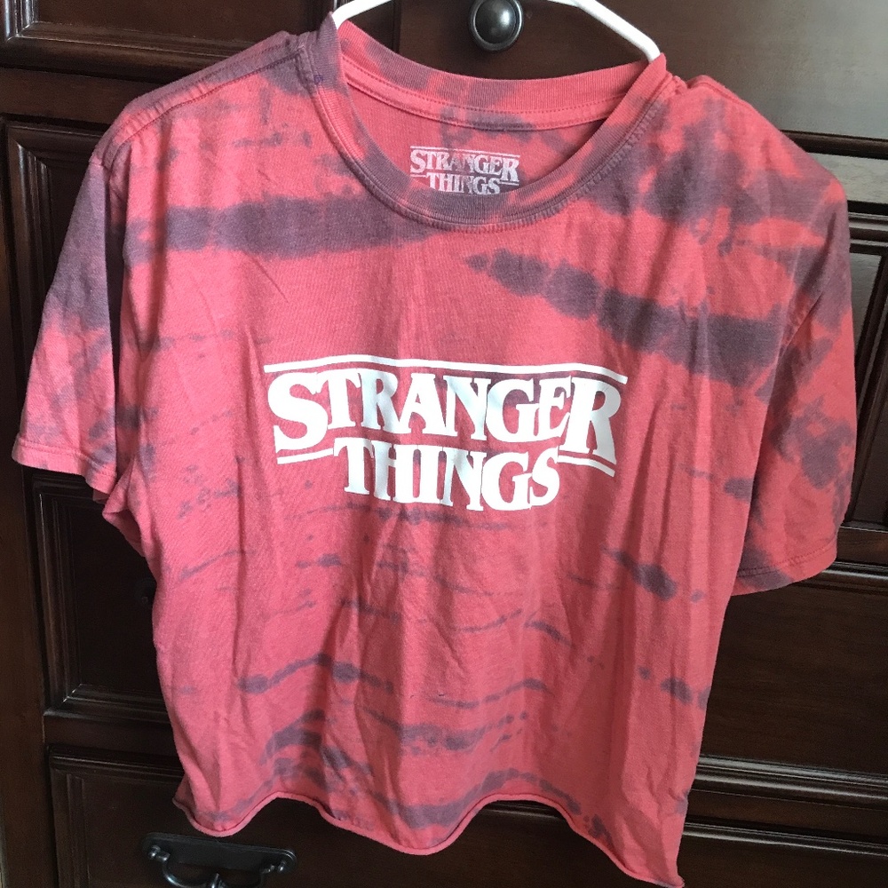 Stranger Things Cropped Top Short Sleeve Tshirt Medium Women’s Shirt Tie Dye